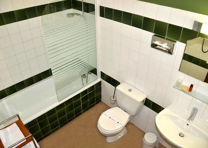 Hotel Le Riche By Sebastien Rath Alès