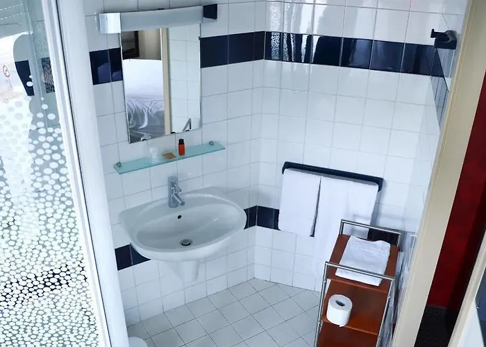 Hotel Le Riche By Sebastien Rath Alès